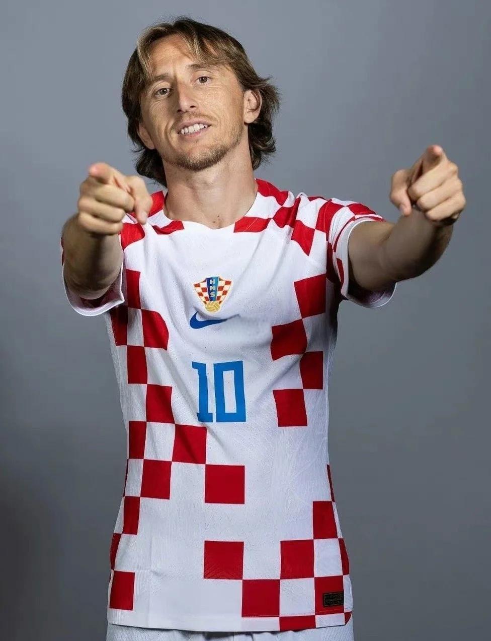 掘金vs雄鹿前瞻：掘金阵容不整，字母哥带队冲连胜